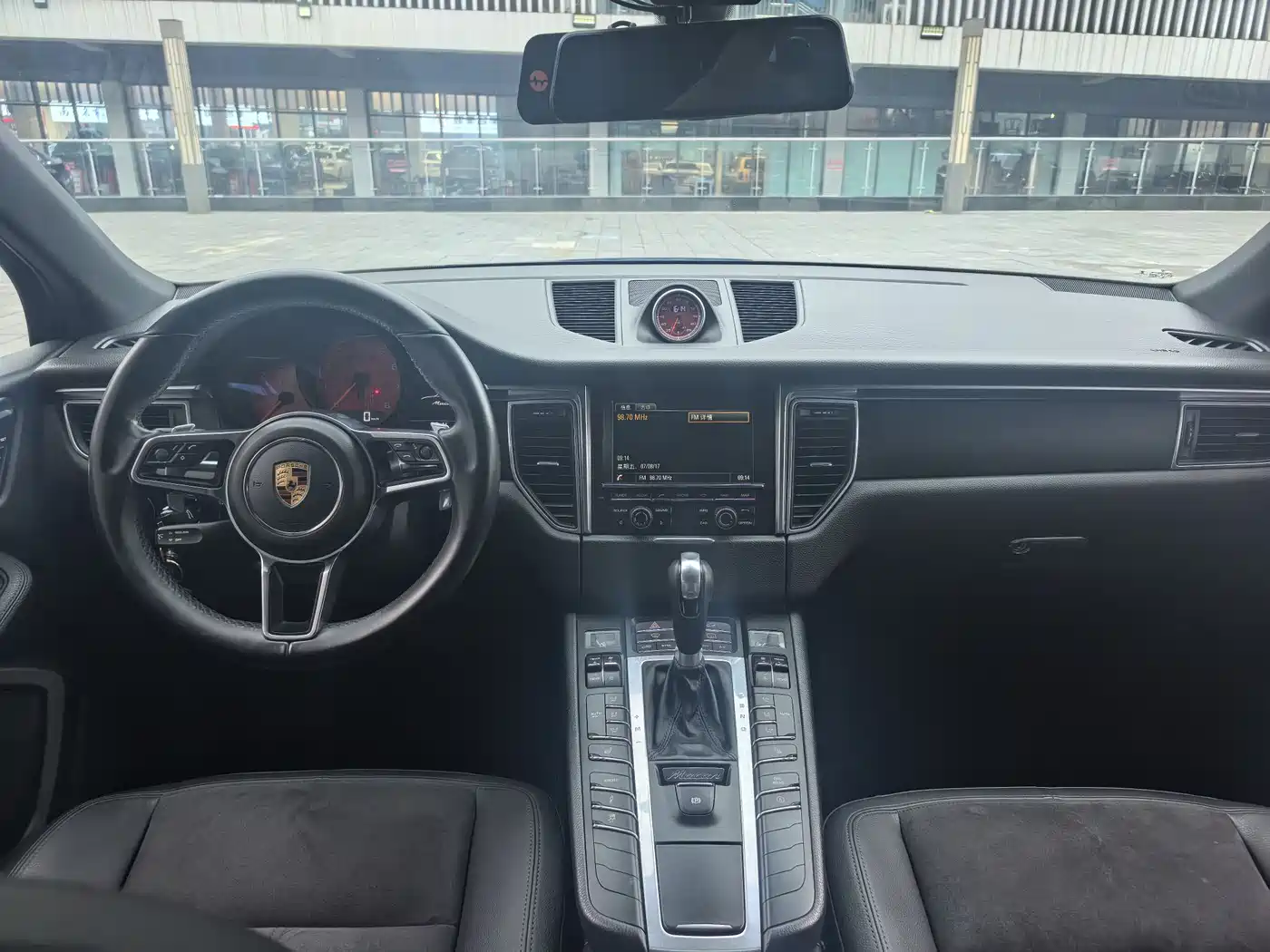 Porsche Macan 2016 Macan 2.0T фото 7