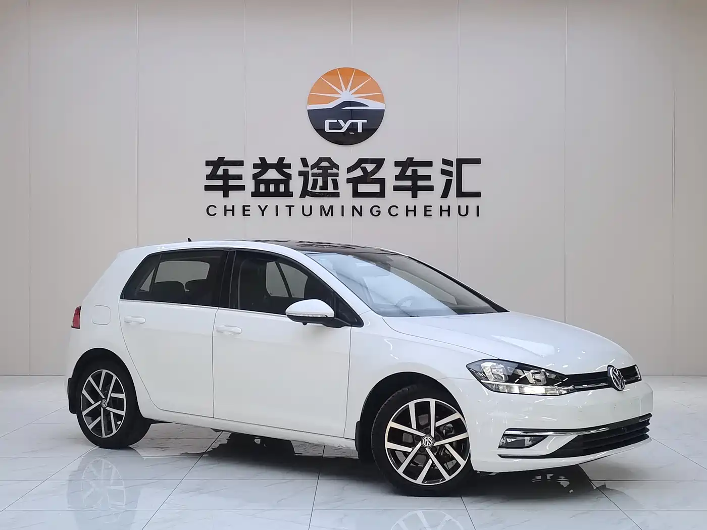Volkswagen Golf 2020 280TSI DSG Comfort фото 3