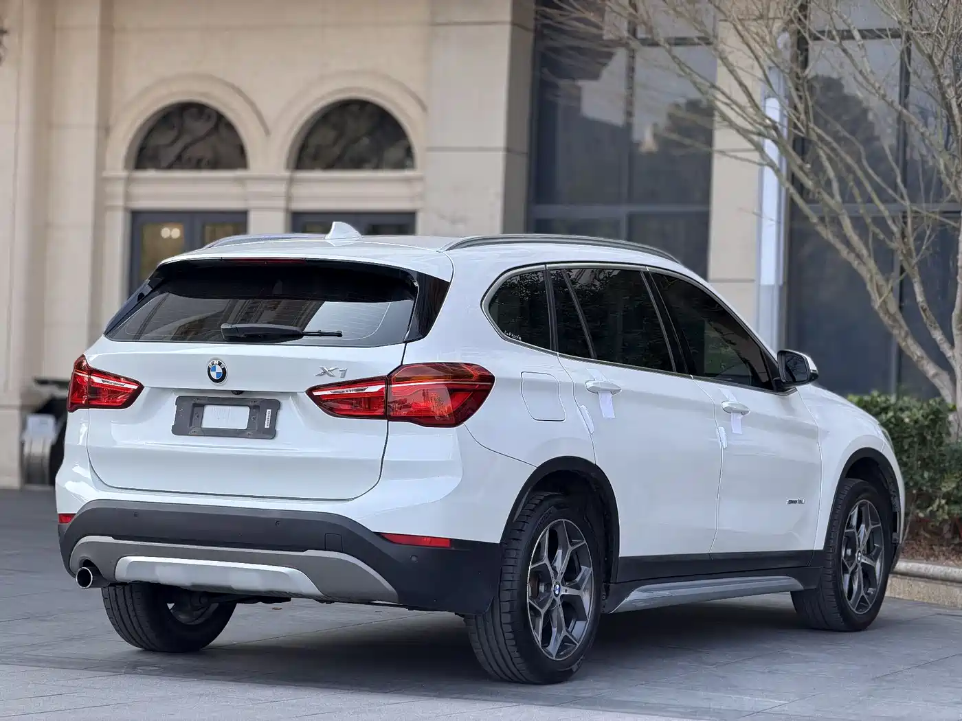 BMW X1 2018 xDrive20Li Premium Model фото 8