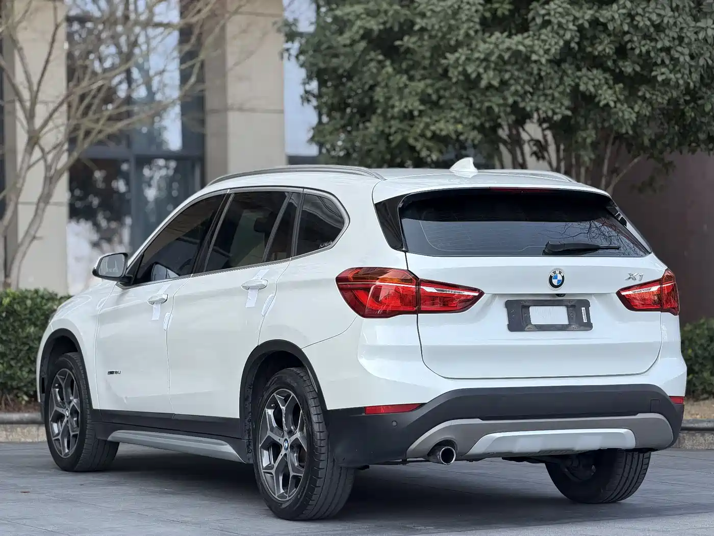 BMW X1 2018 xDrive20Li Premium Model фото 9