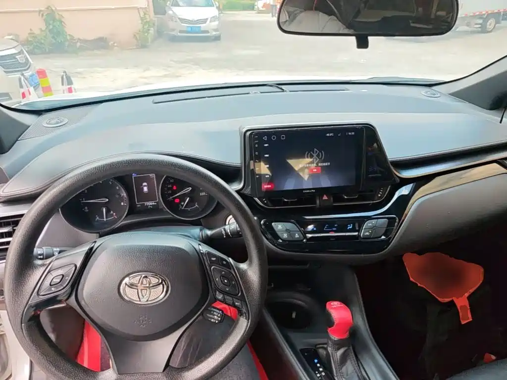 Toyota C-HR 2020 2020 Model 2.0L Comfort