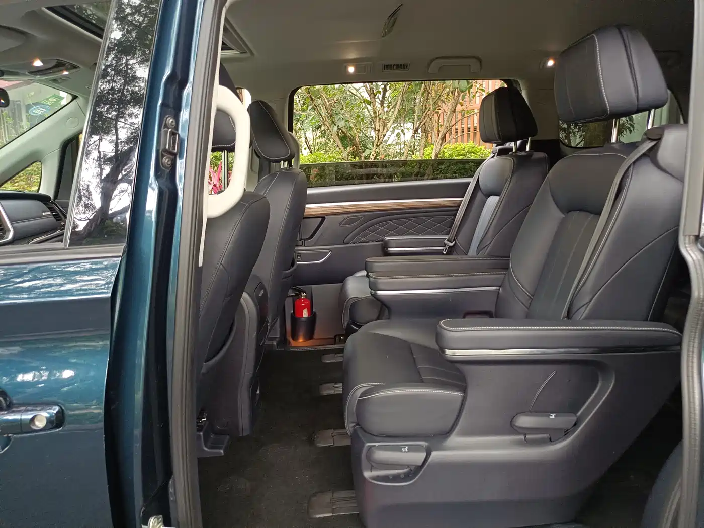 GAC Trumpchi Trumpchi M8 2018 320T Exclusive Edition фото 10