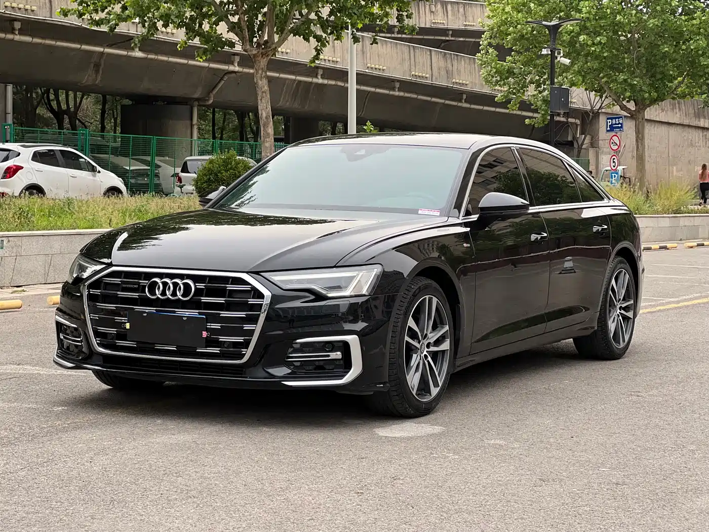 Audi A6L 2021 40 TFSI Luxury Sport