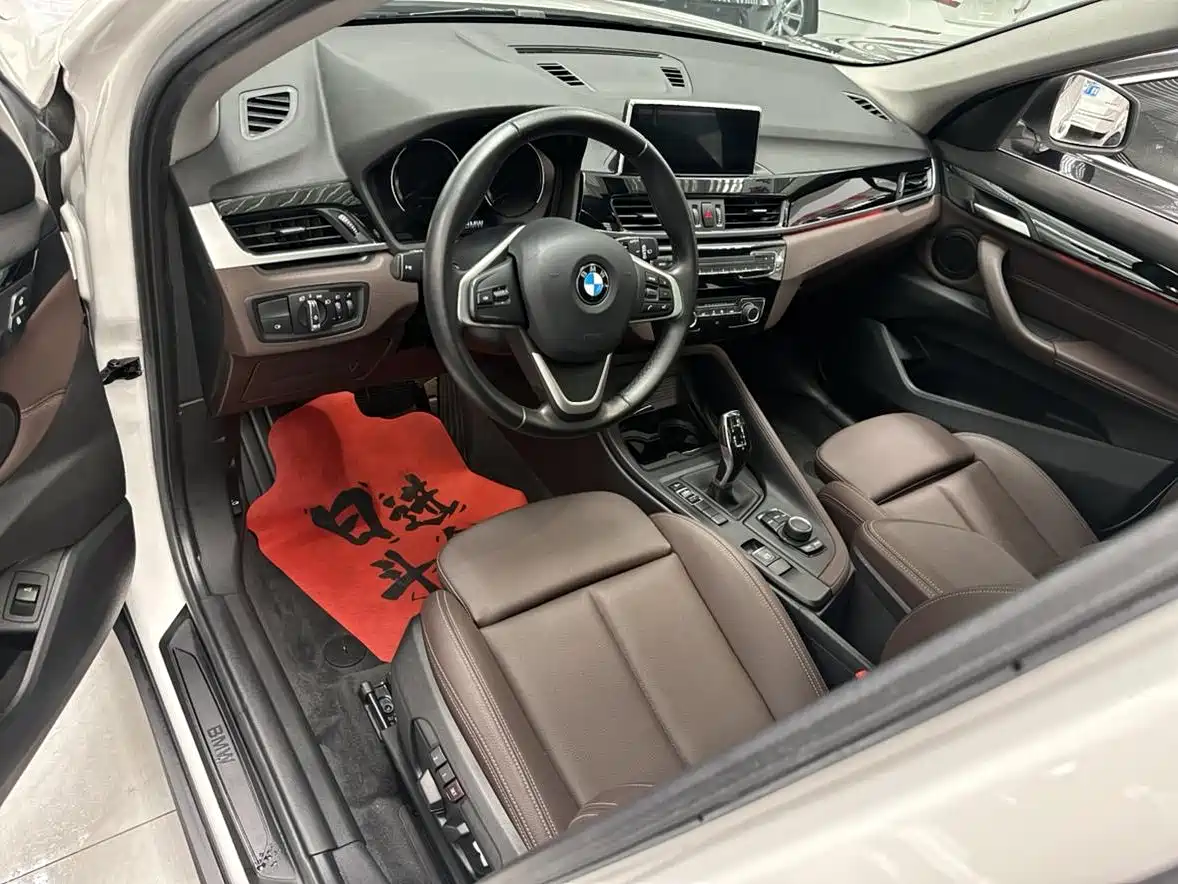 BMW X1 2020 sDrive20Li Fashion Model фото 6