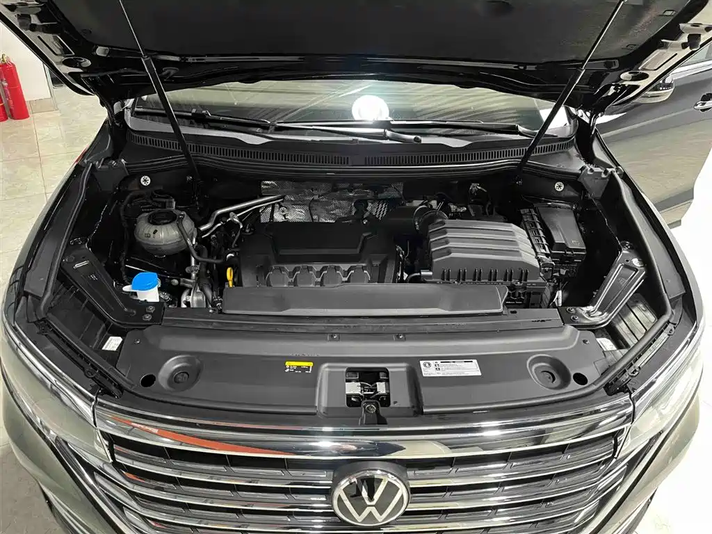 Volkswagen Viloran 2024 380TSI Executive Edition фото 21