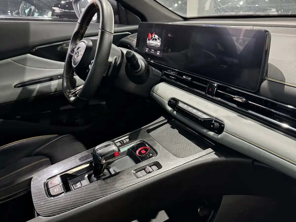 GAC Trumpchi Trumpchi Emkoo 2023 270T DCT J15 Edition фото 23