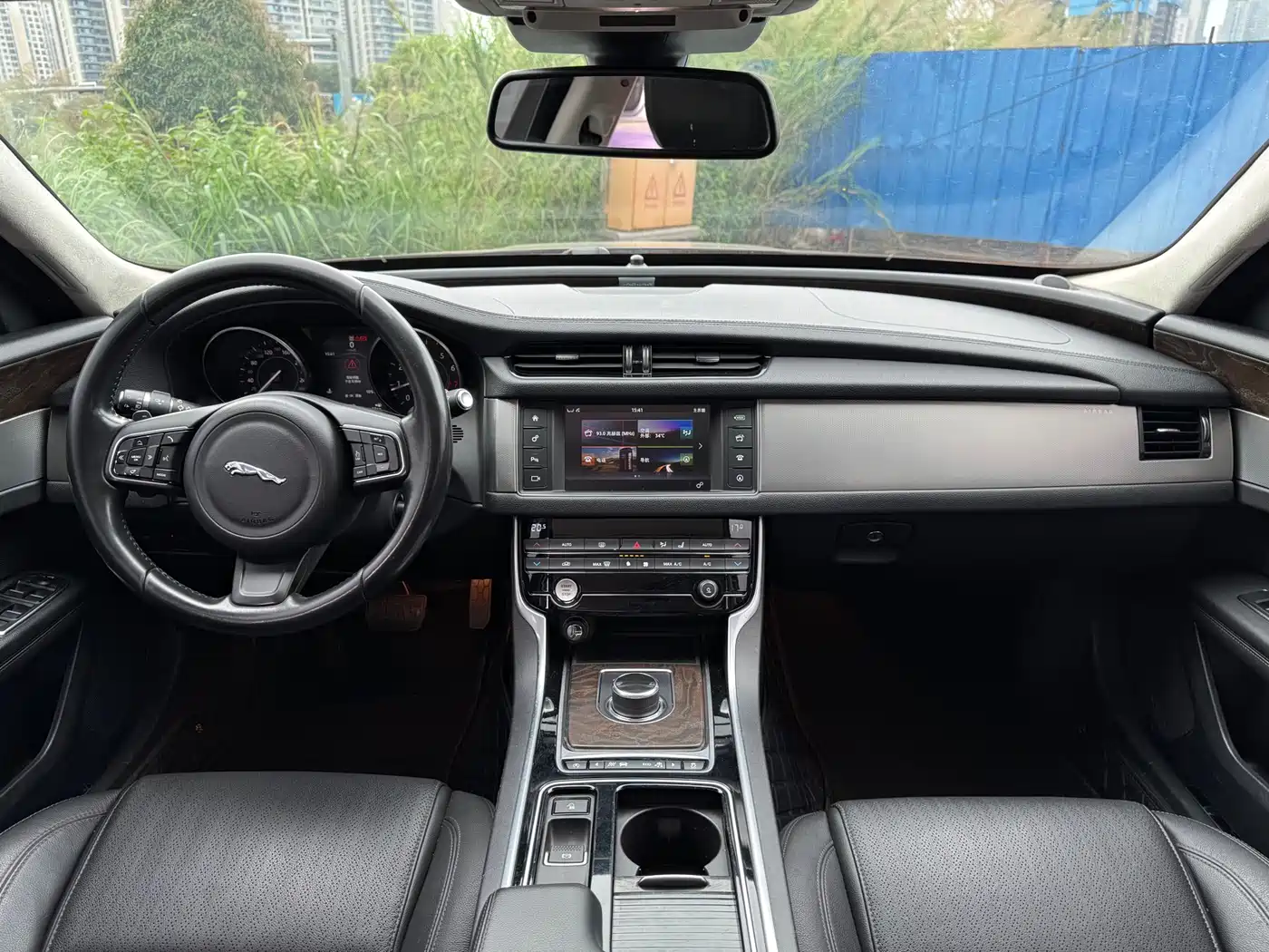 Jaguar XFL 2017 XFL 2.0T 200PS Luxury Edition фото 10