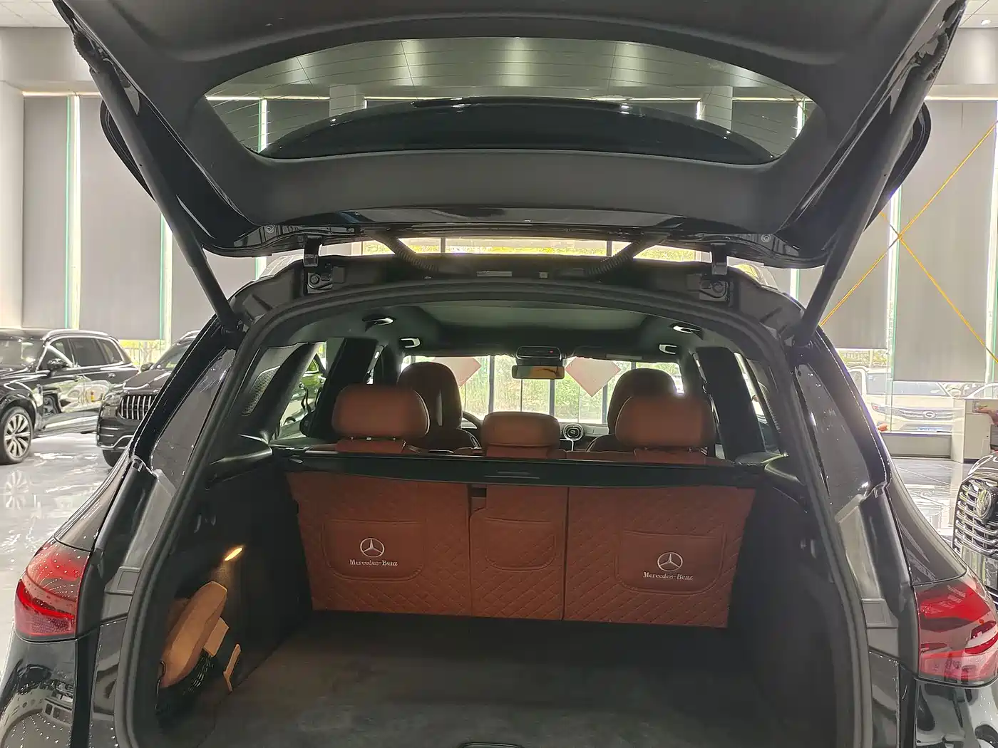 Mercedes-Benz GLC 2025 GLC 300 L 4MATIC Dynamic 5-seater фото 9
