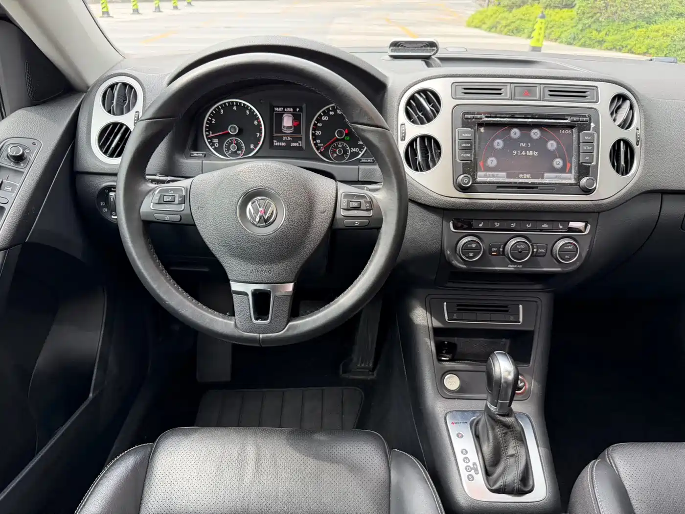 Volkswagen Tiguan 2016 Model 300TSI Automatic 4WD Luxury Edition фото 7