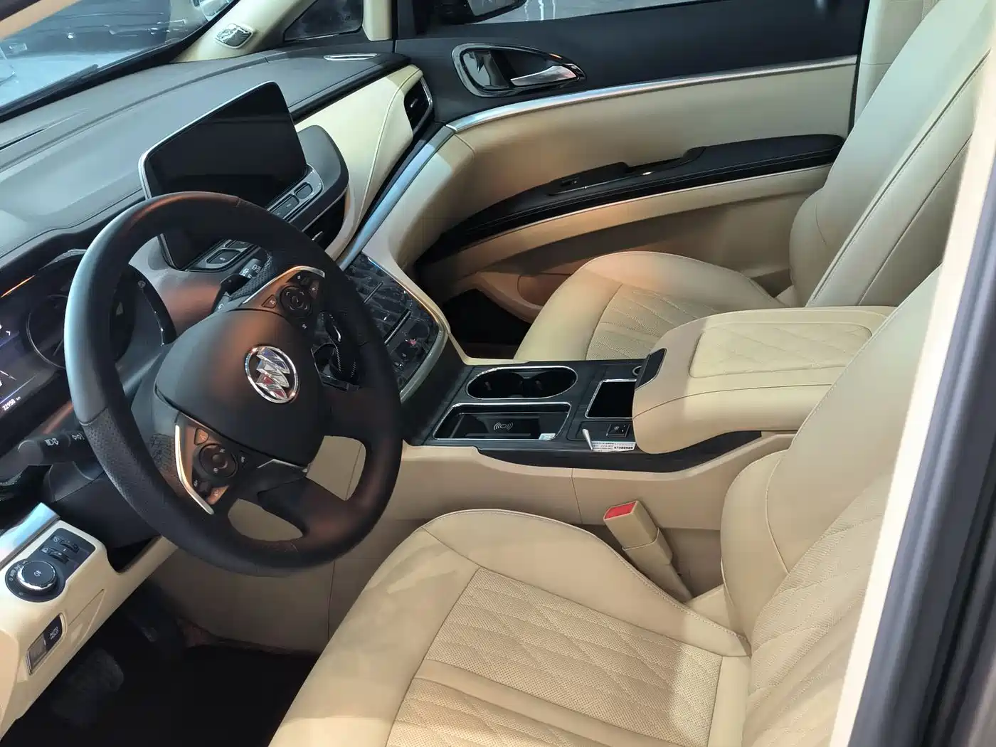 Buick GL8 2023 Land Business Class Premium фото 4