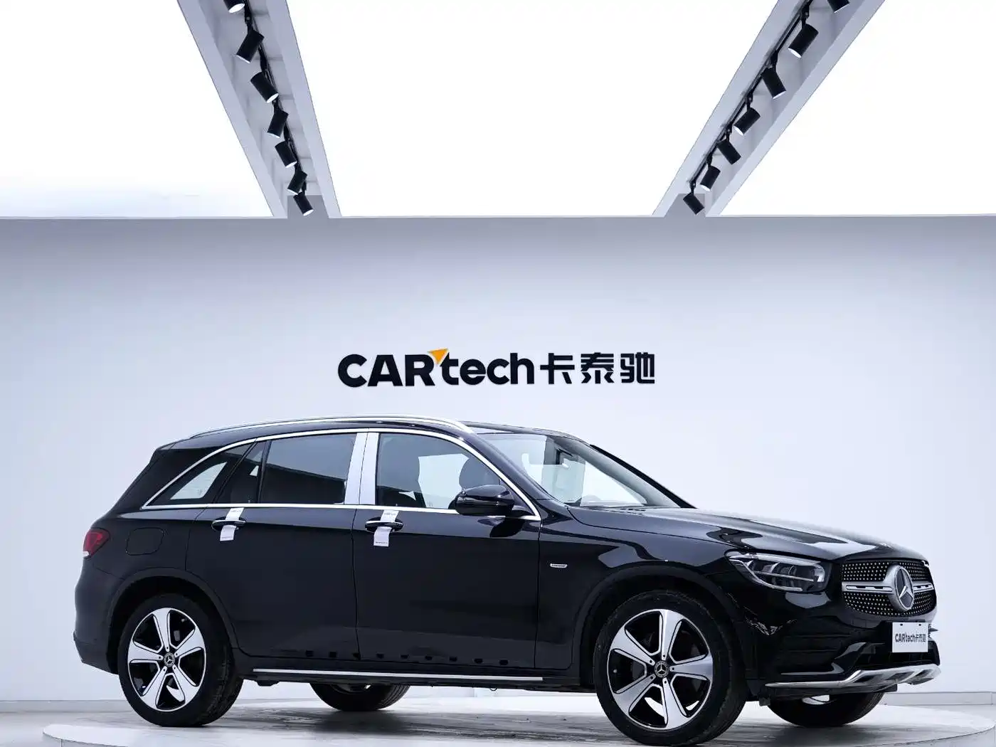 Mercedes-Benz GLC 2022 Facelift GLC 300 L 4MATIC Dynamic Collector's Edition фото 10