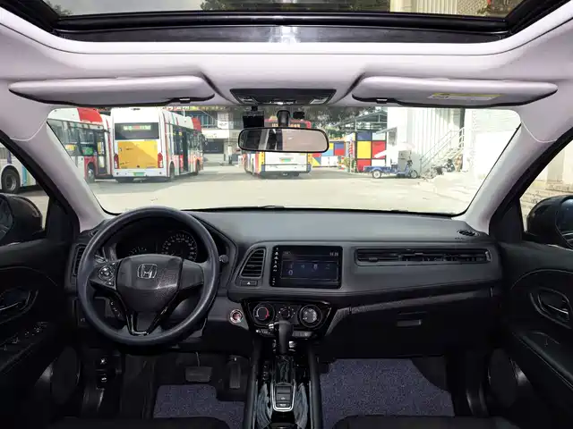 Honda Vezel 2020 1.5L CVT Luxury — фото 5