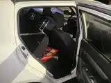 Фото 11 - Suzuki Swift