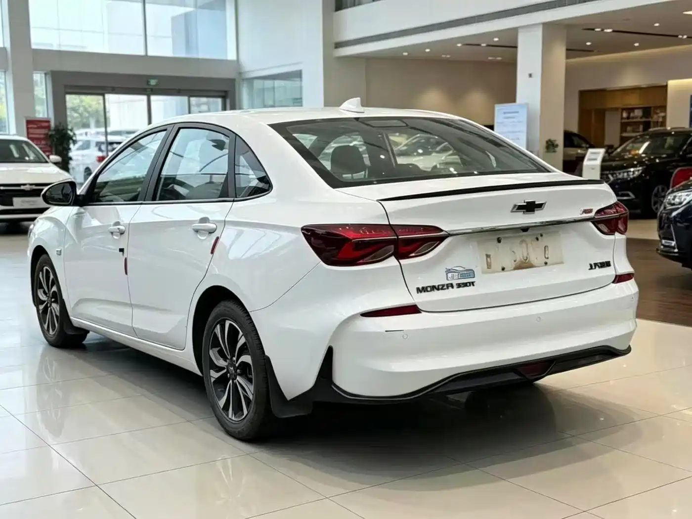 Chevrolet Monza 2019 RS 330T Auto Smooth Edition China VI фото 10