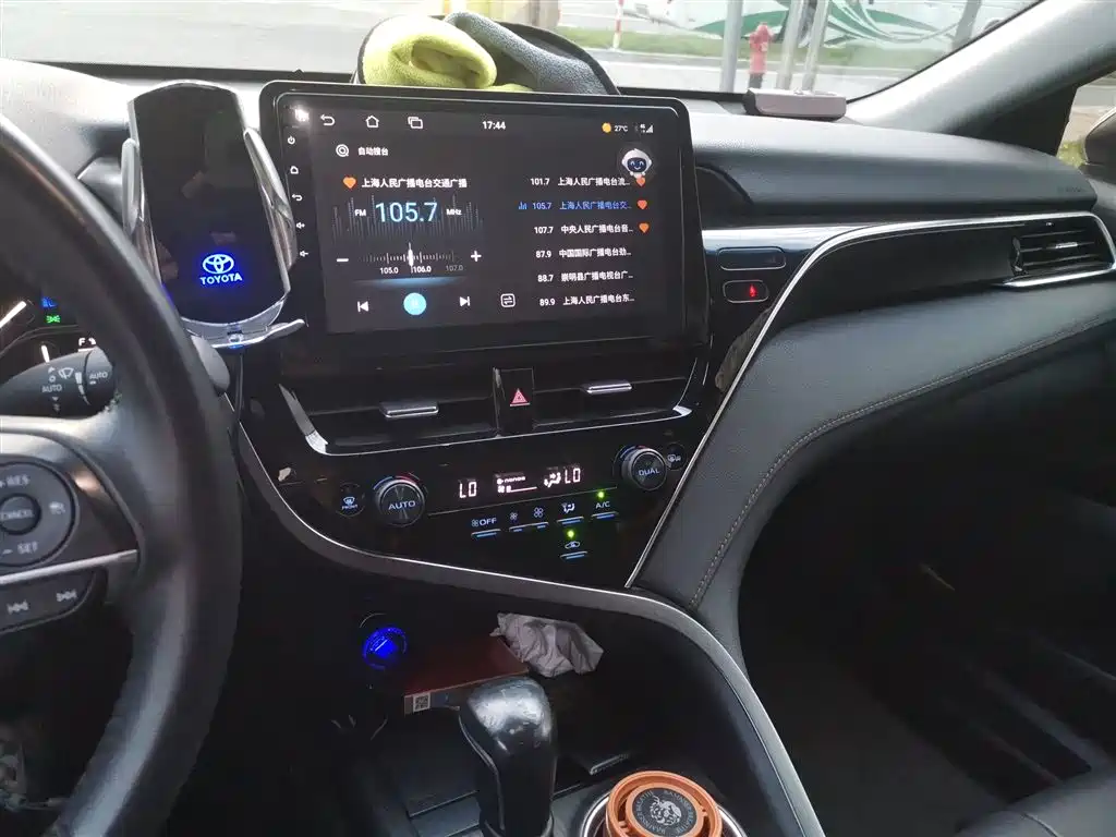 Toyota Camry 2021 2.0G Luxury Edition фото 9