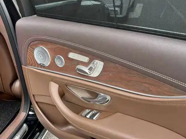 Mercedes-Benz E-Class 2020 E 300 L Luxury Model фото 7
