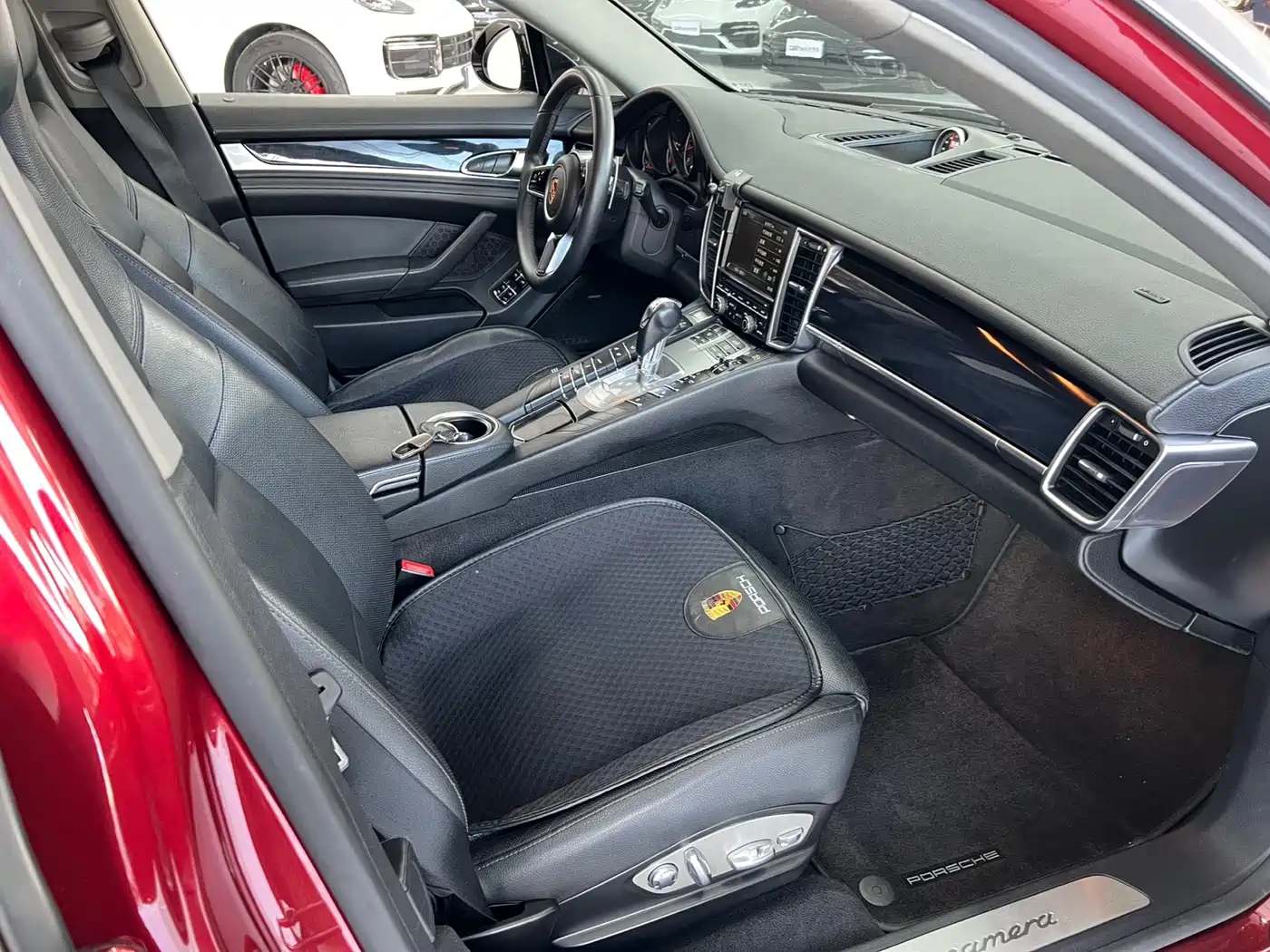 Porsche Panamera 2014 Panamera 3.0T фото 7