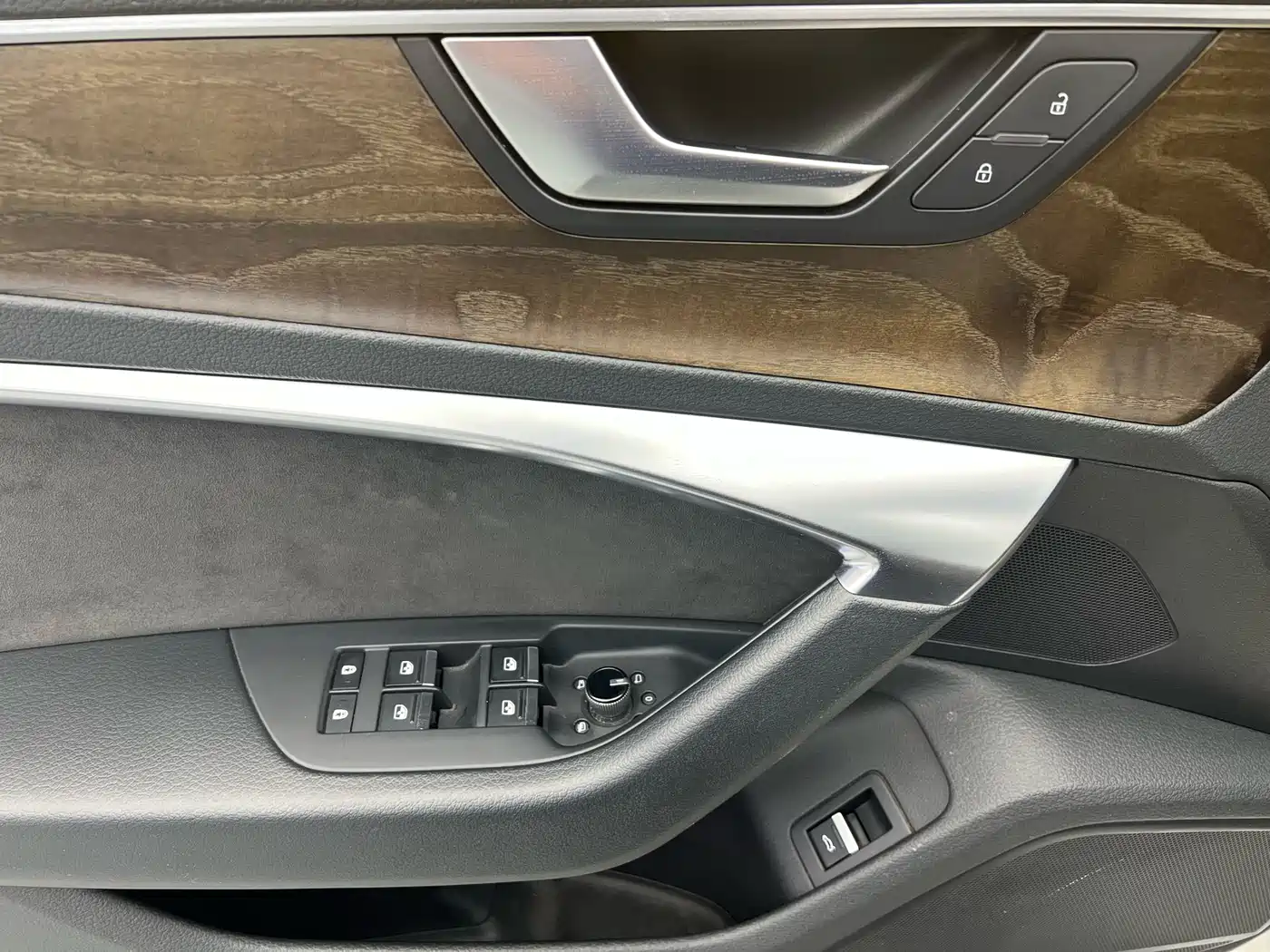 Audi A6L 2019 45 TFSI Premium Dynamic фото 3