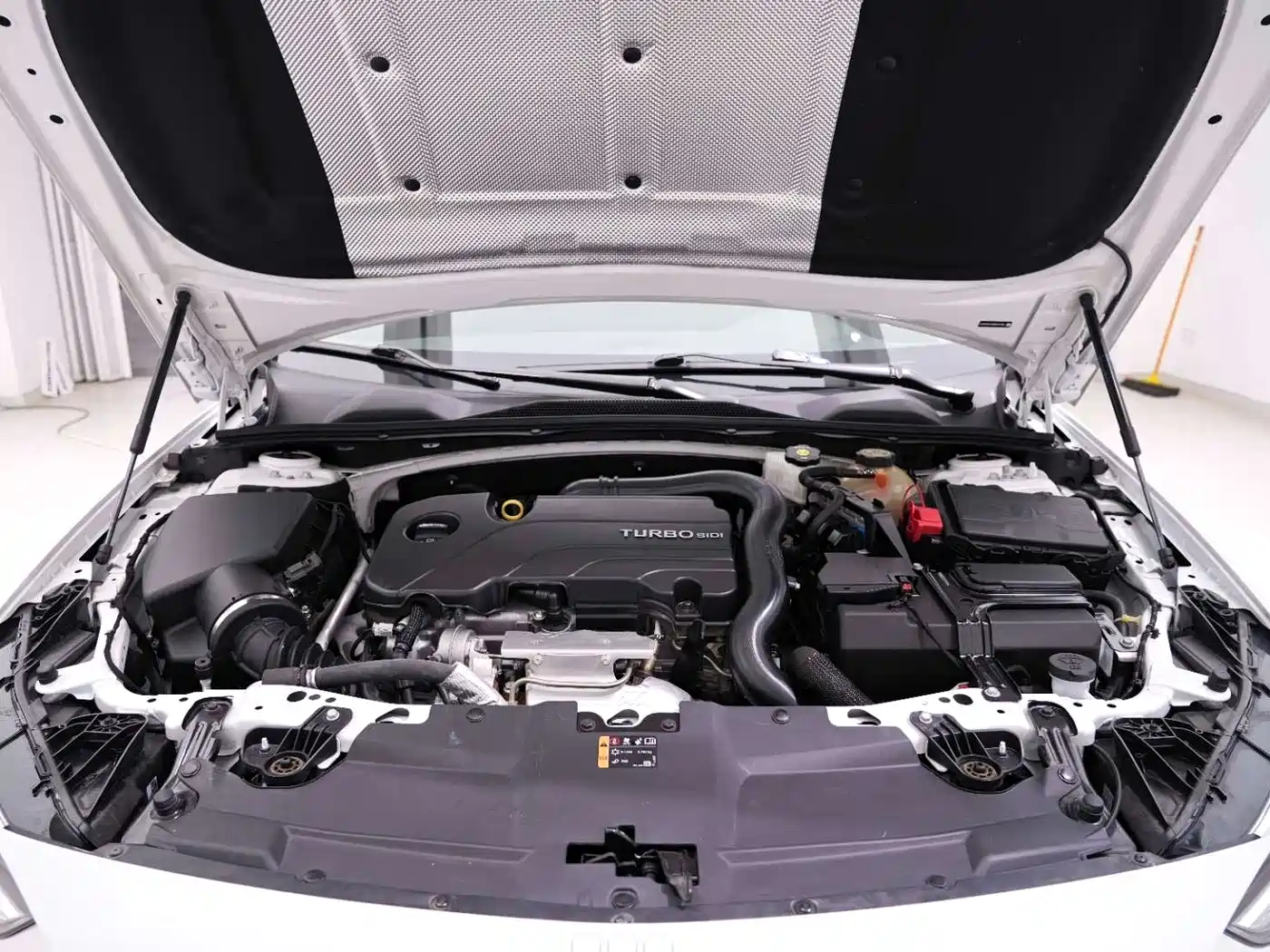 Buick Regal 2024 25T Ultra Comfort Edition фото 19
