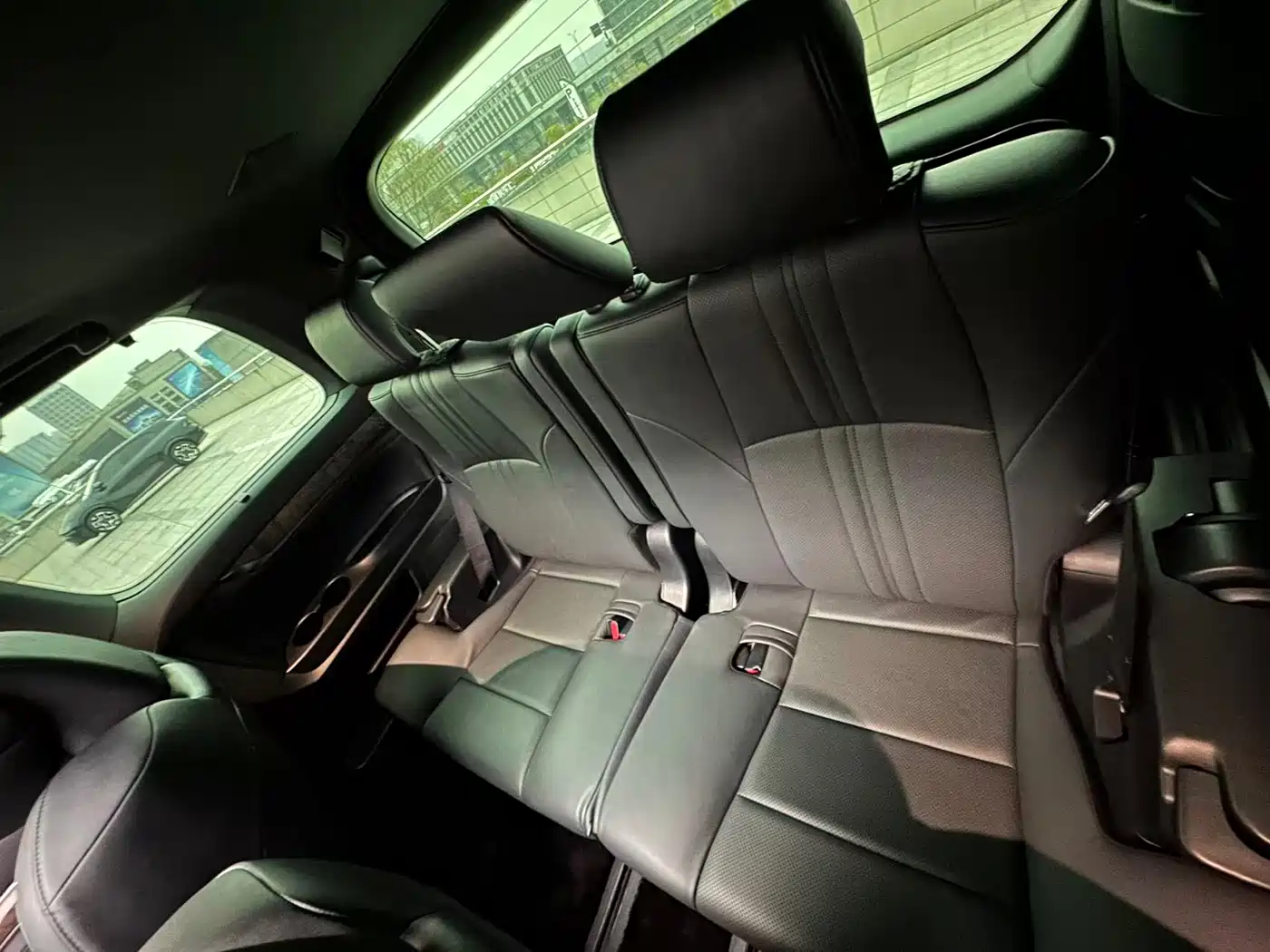 Toyota Vellfire 2021 Crown Hybrid 2.5L HV Supreme Edition фото 11