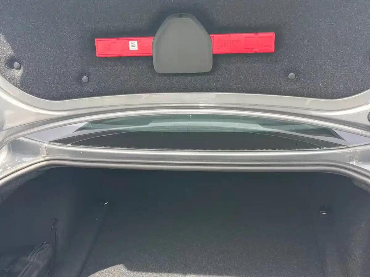 BMW M240i 2026 M240i xDrive фото 10