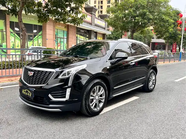 CADILLAC XT5