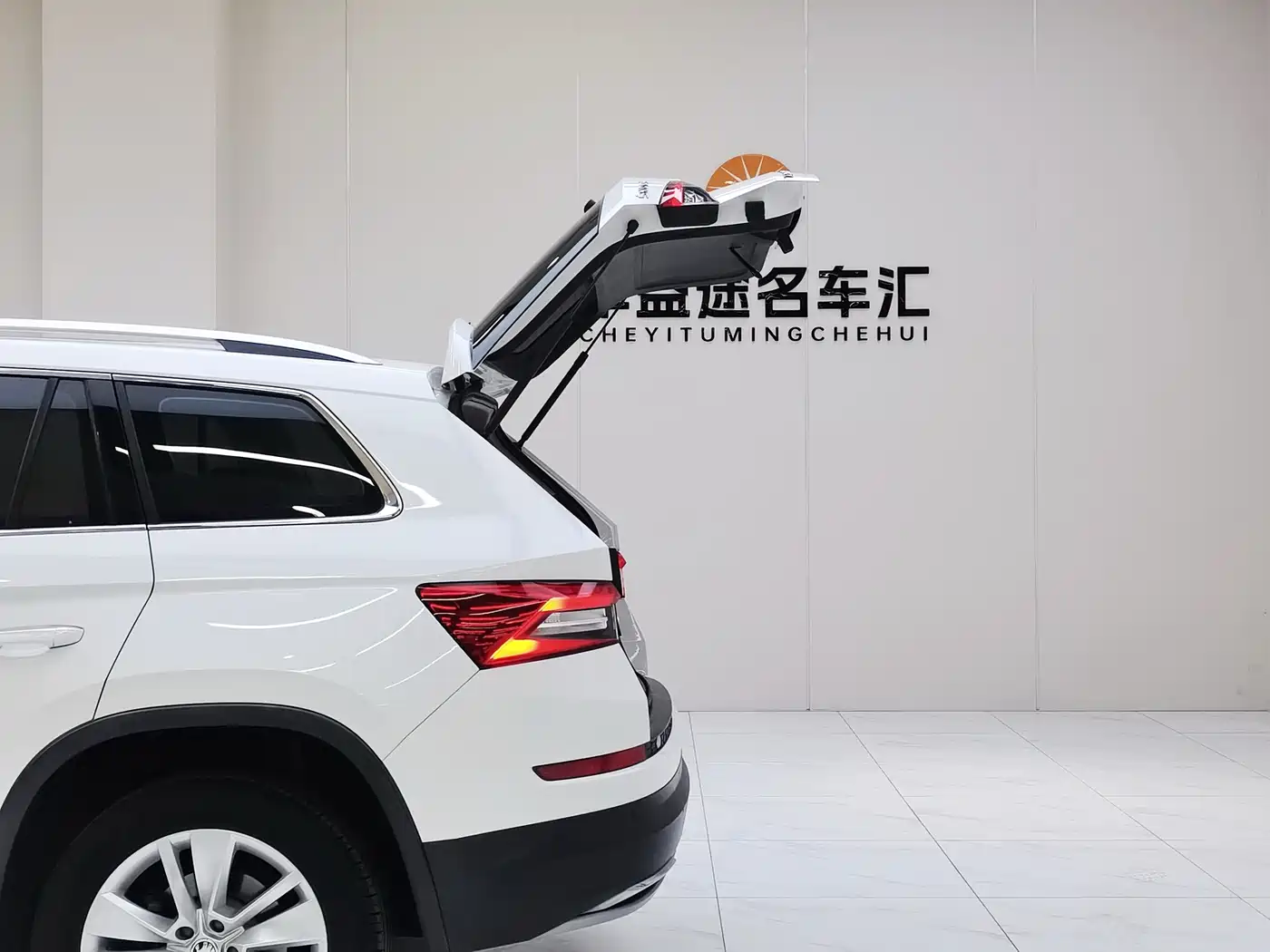 Škoda Kodiaq 2018 TSI330 7-seat FWD Luxury Premium фото 21
