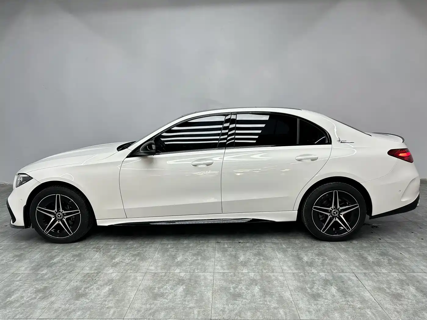 Mercedes-Benz C-Class 2024 Facelift III C 260 L Night Sport Edition фото 21