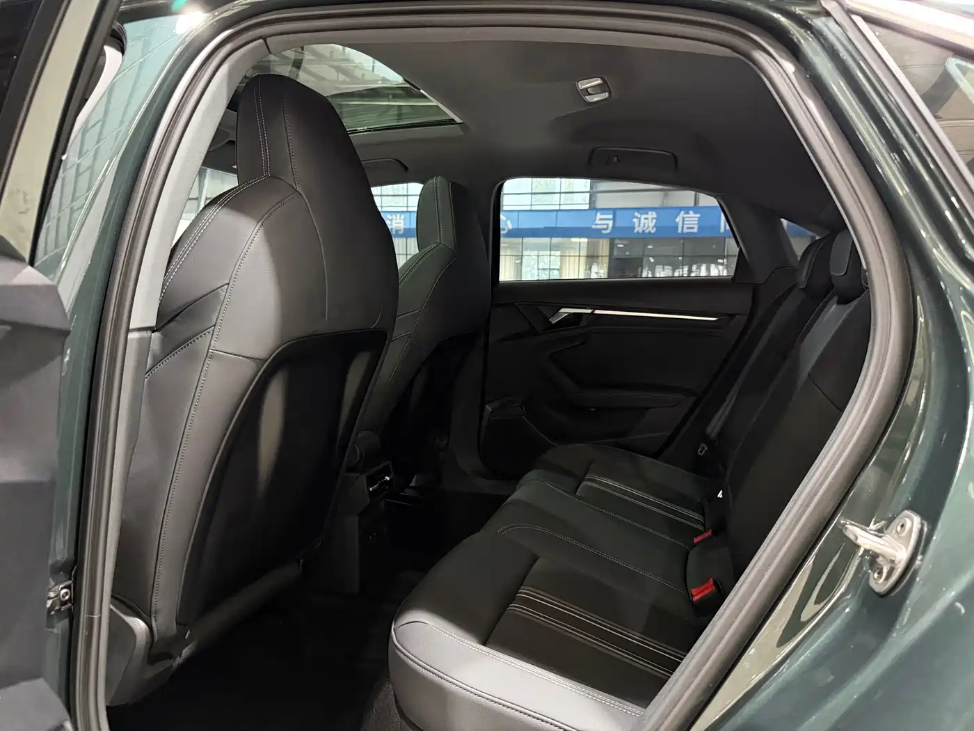Audi A3 2023 A3L Limousine 35 TFSI Fashion Sport фото 8