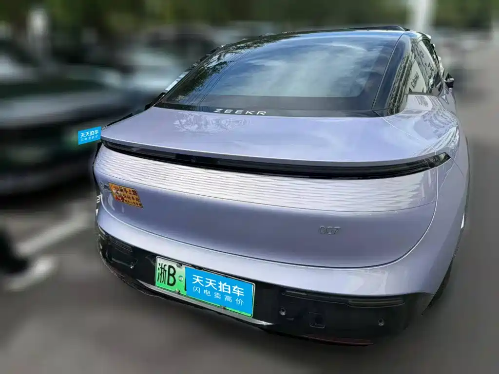 2025 ZEEKR 007