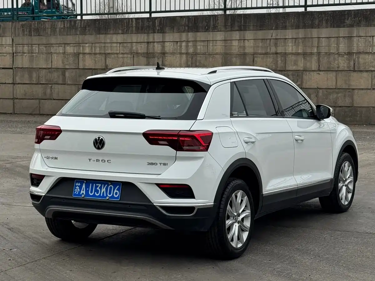 VOLKSWAGEN T ROC EXPLORING SONGS