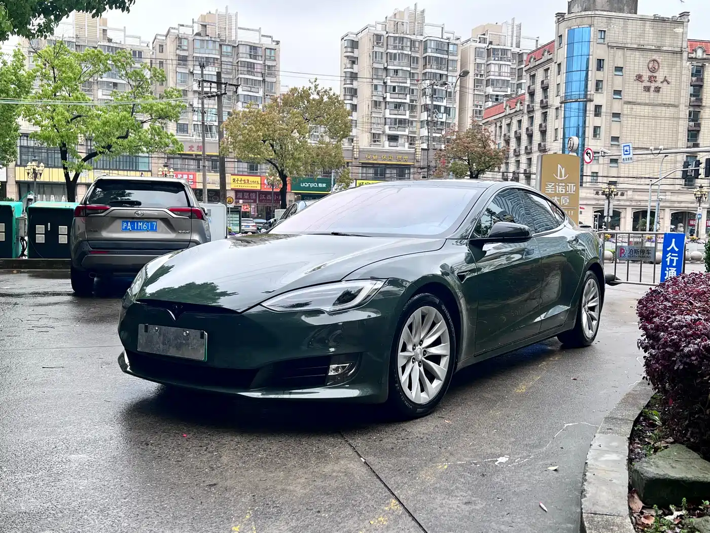 tesla model-s