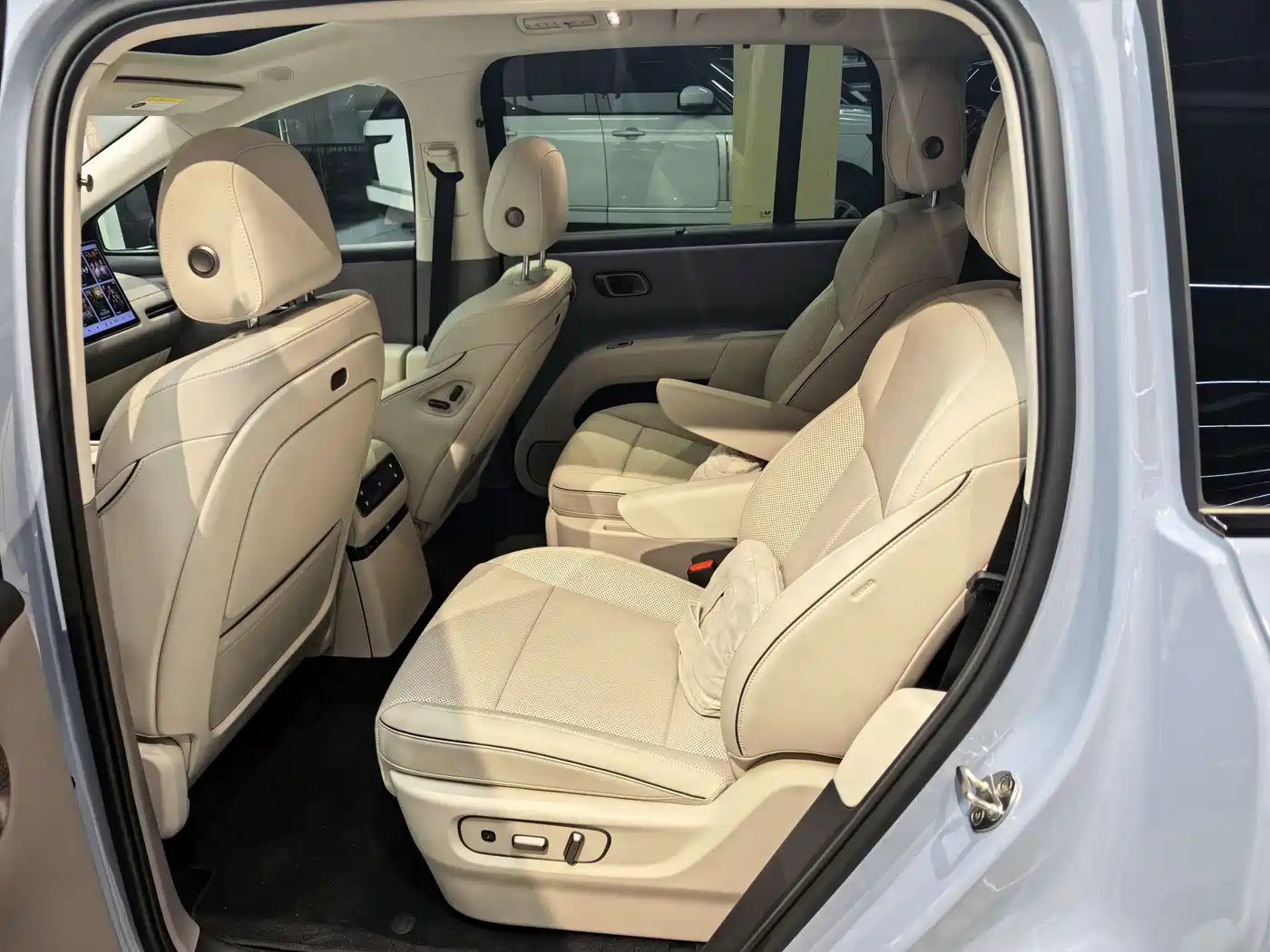 Li Auto Li i8 2025 2025 Standard Edition