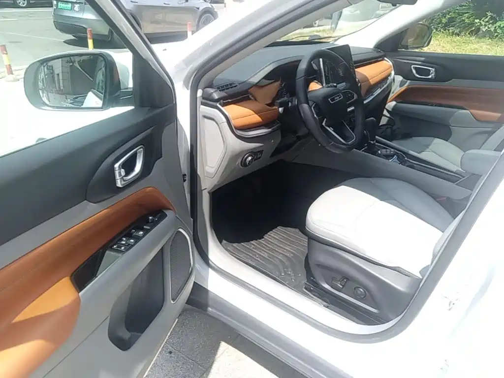 Jeep Compass 2022 2021 220T Automatic Leading Edition