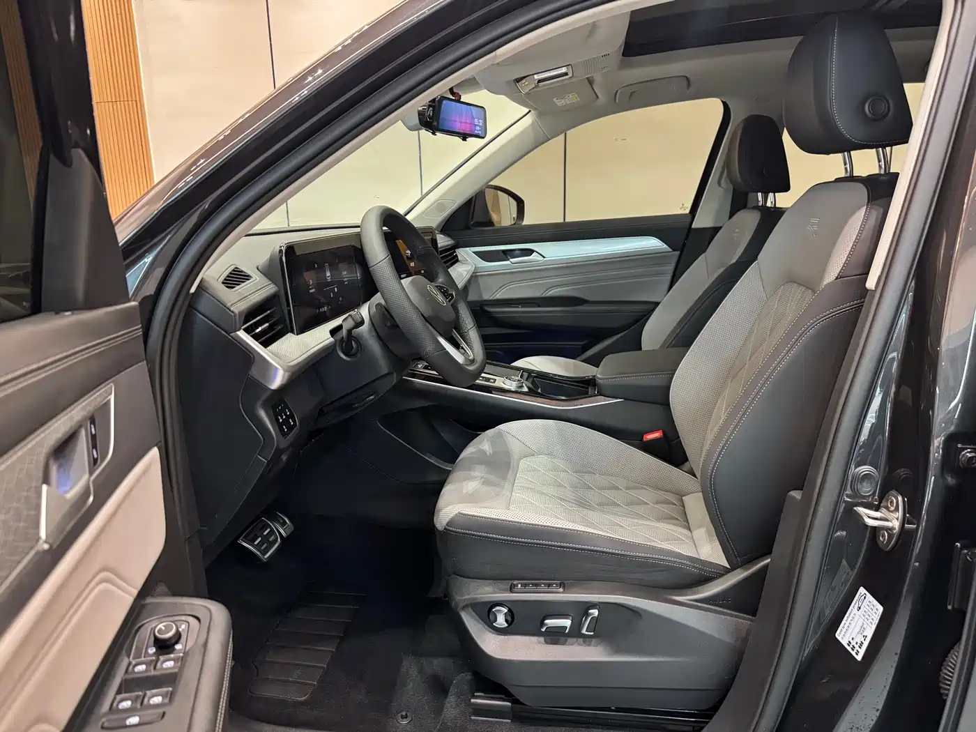 Volkswagen Talagon 2023 380TSI 4WD R-Line Touring Edition фото 5
