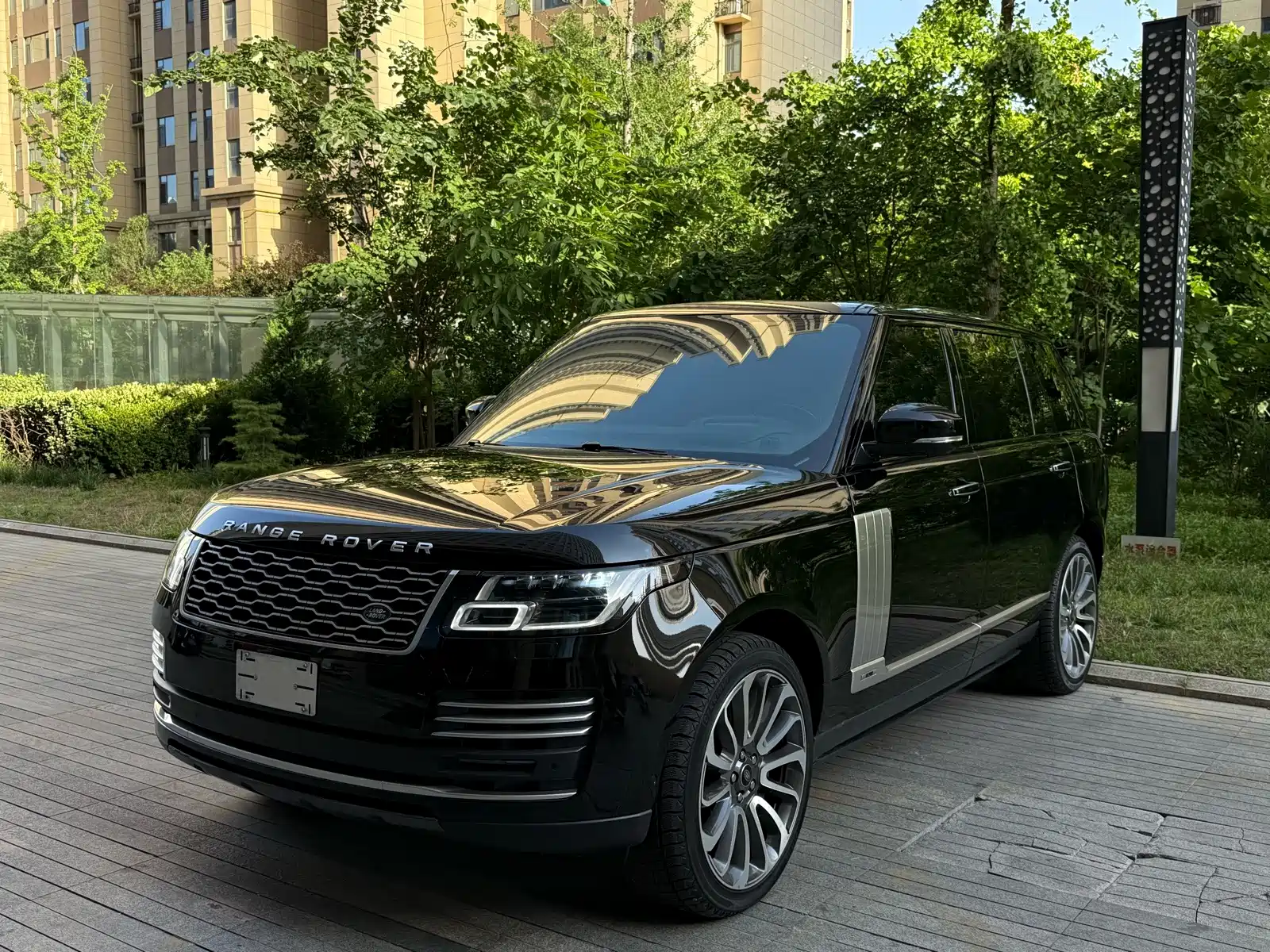 Фото 2 - Land Rover Range Rover