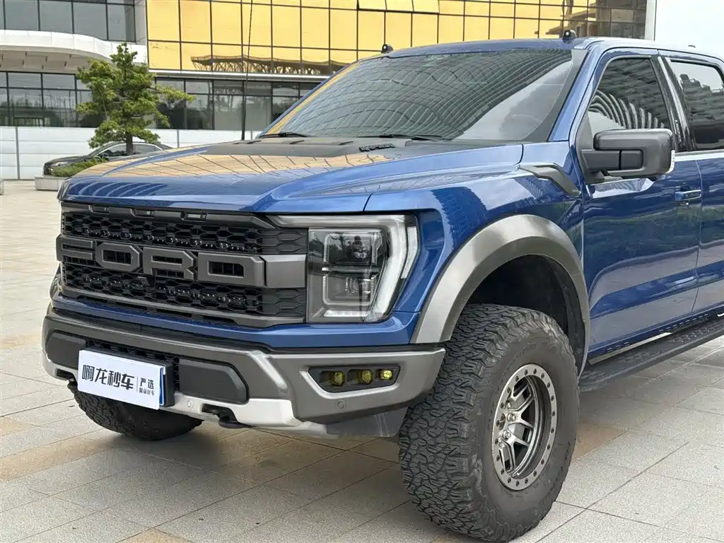 FORD F-150 RAPTOR