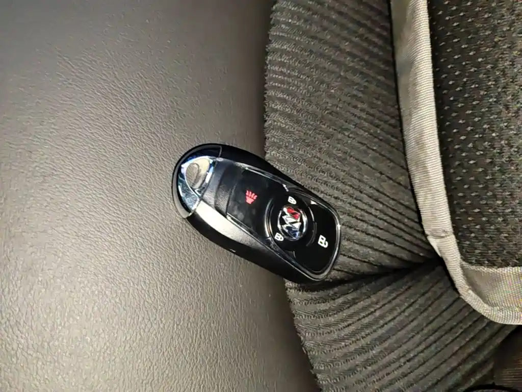 Фото 9 - Buick Envision Plus