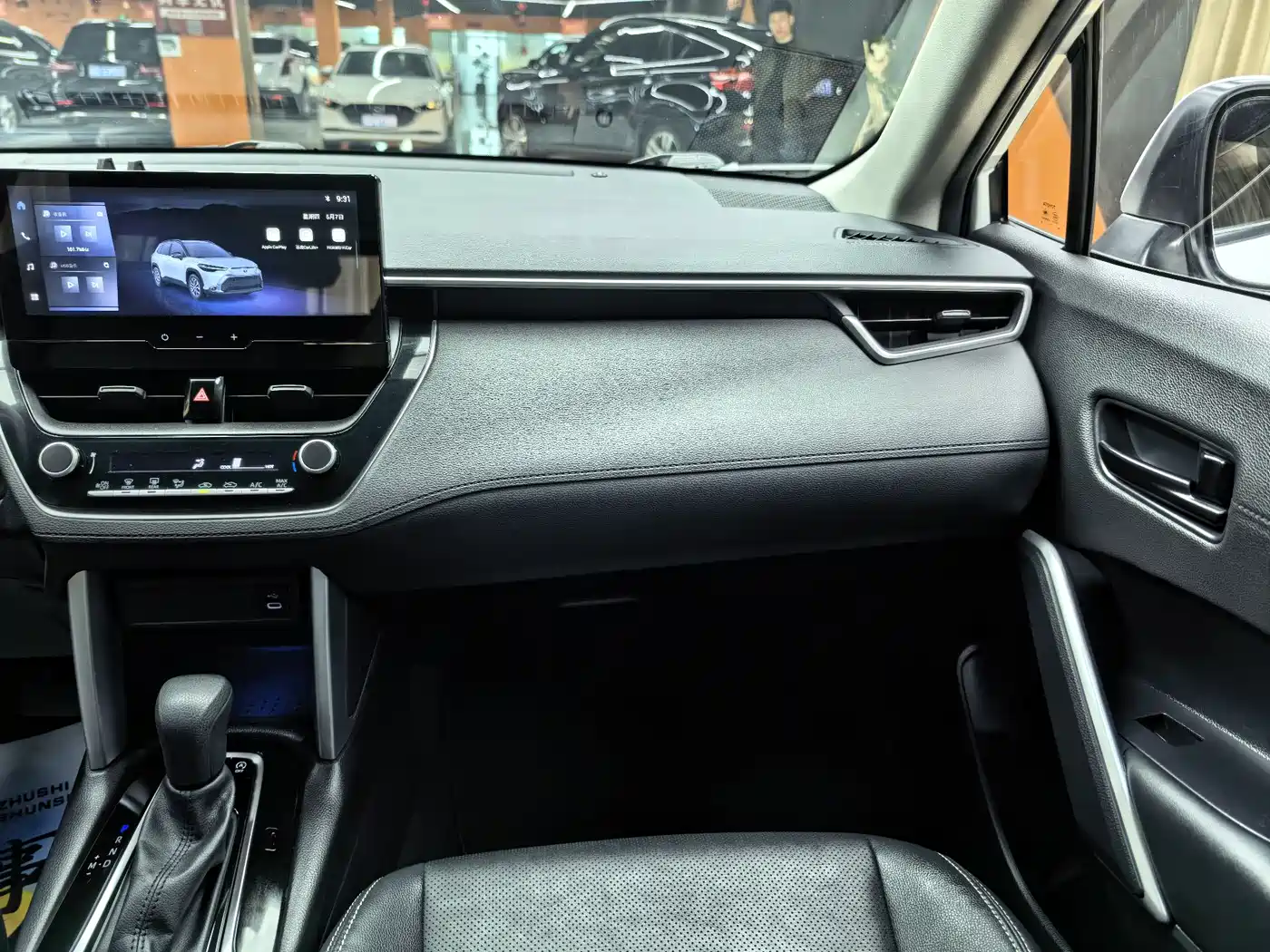 Toyota Frontlander 2024 2.0L CVT Elite Plus Edition фото 10