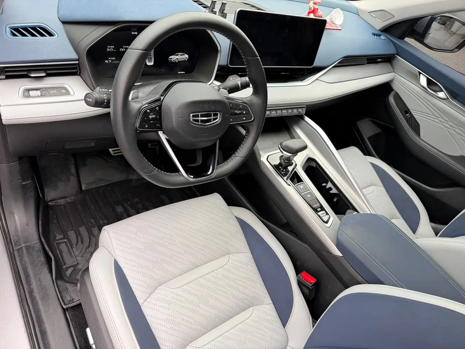 Фото 8 - Geely Preface