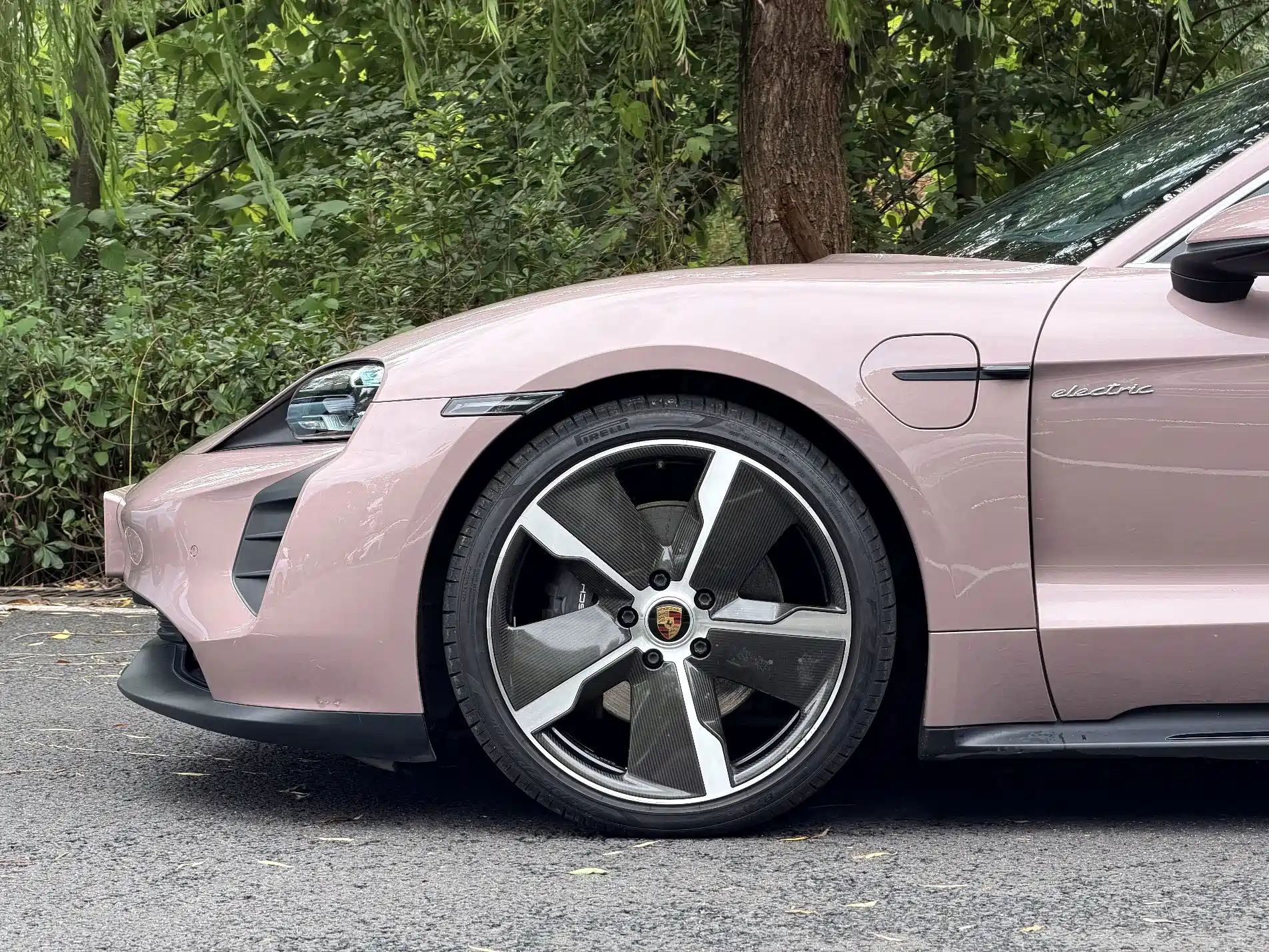صورة 7 - Porsche Taycan