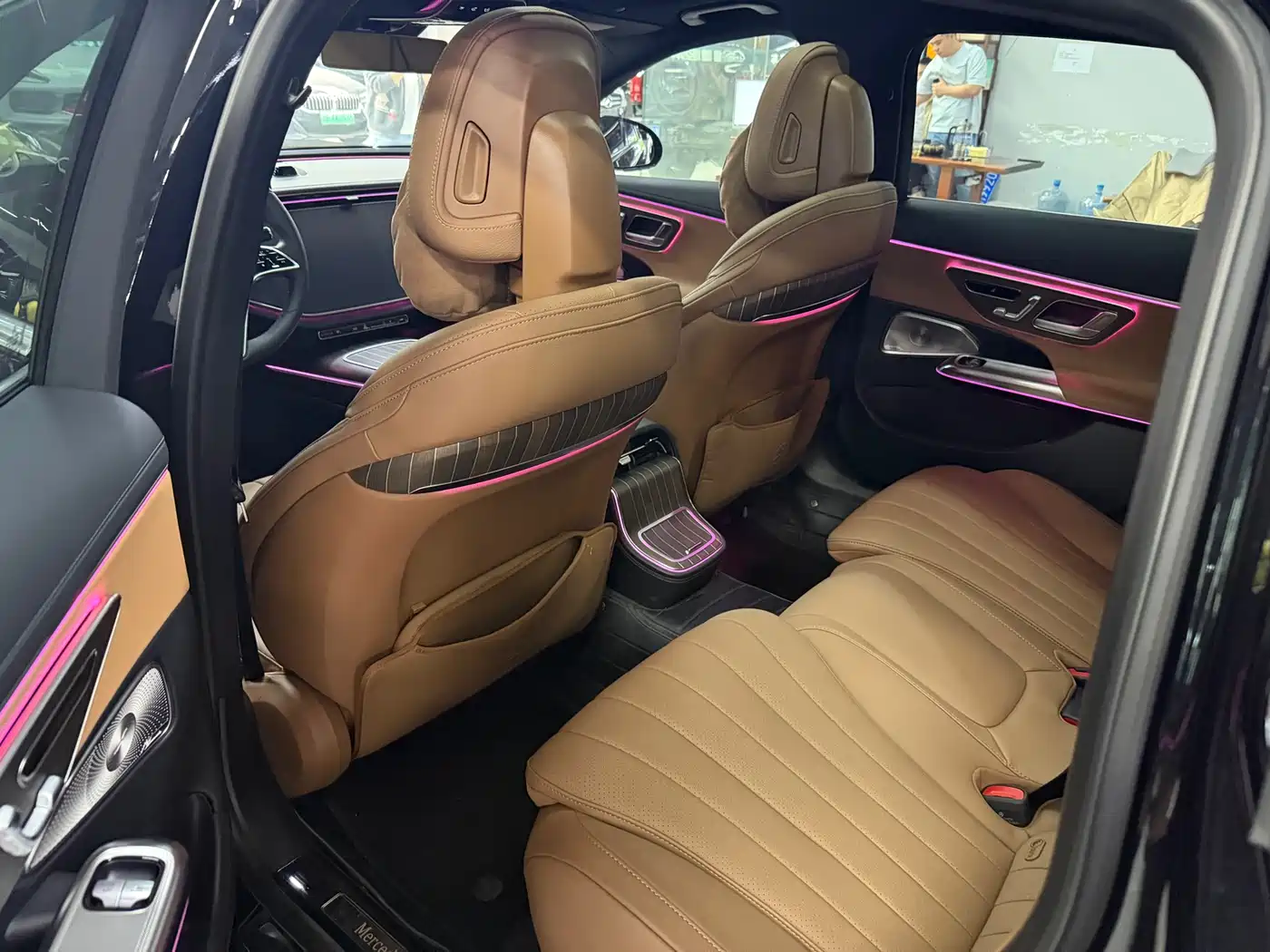 Mercedes-Benz E-Class 2025 E 300 L Luxury Sport фото 11