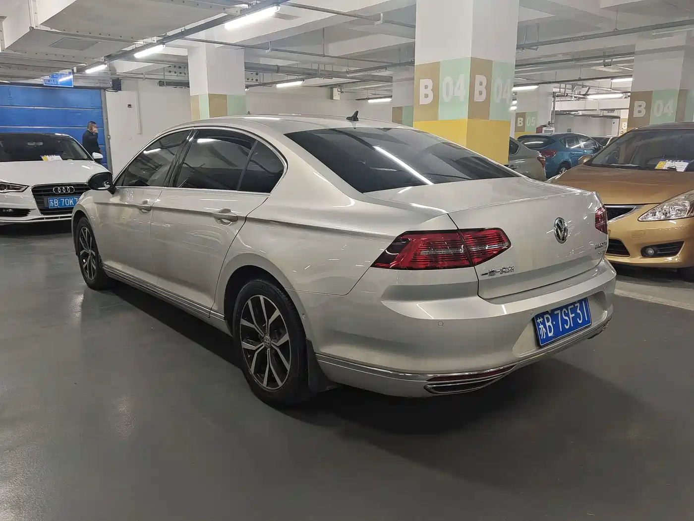 Volkswagen Magotan 2017 330TSI DSG Premium фото 5