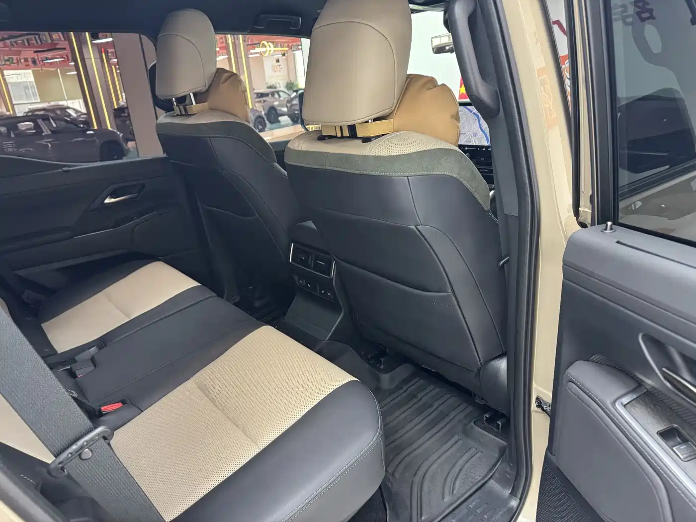 Lexus GX 2024 OVERTRAIL Summit Edition фото 6