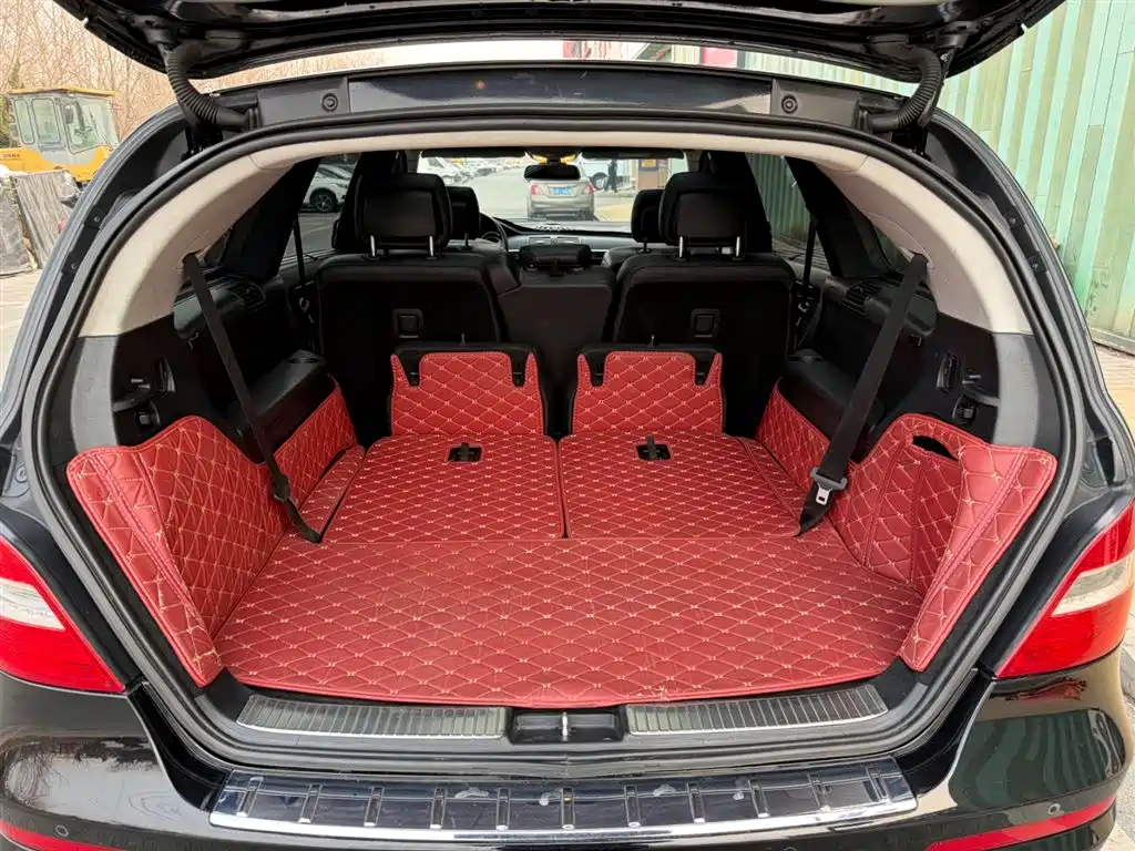Mercedes-Benz R-Class 2017 R 320 4MATIC Luxury Collector's Edition фото 9