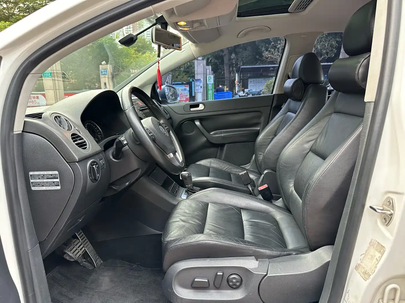 Volkswagen Golf (Import) 2011 1.4TSI Cross Golf фото 16