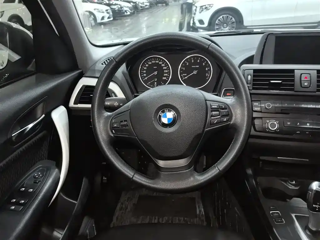 BMW 1 Series (Import) 2013 Facelift 116i Leading Model фото 11