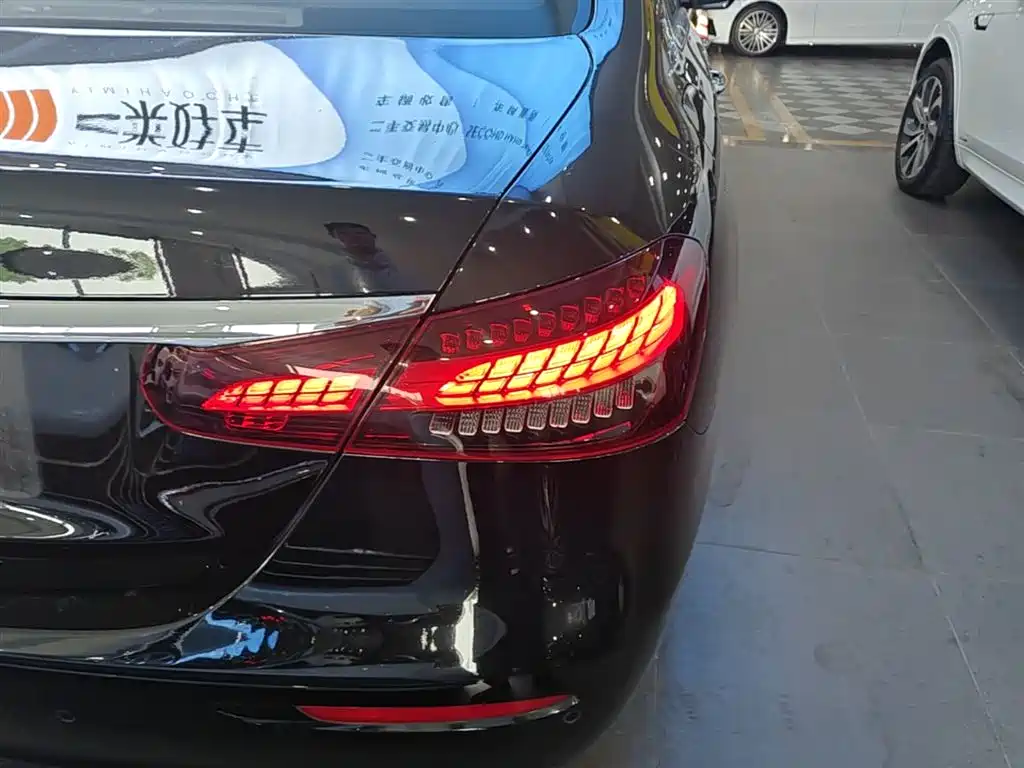 Mercedes-Benz E-Class 2023 Facelift E 260 L фото 8