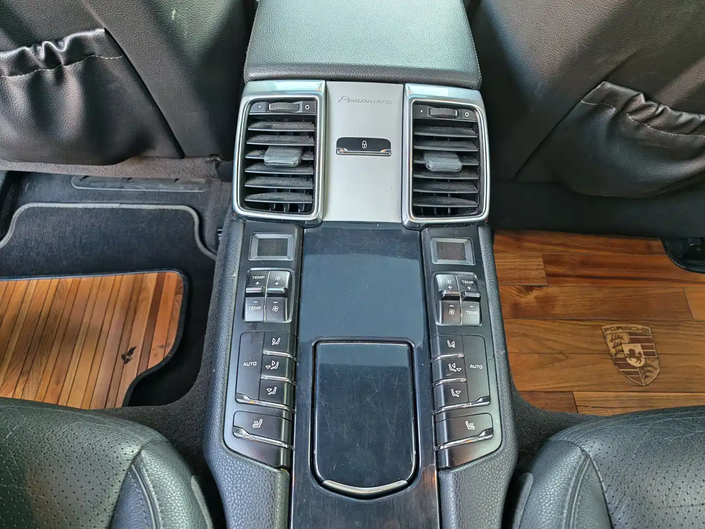 Porsche Panamera 2010 Panamera 4 3.6L фото 15