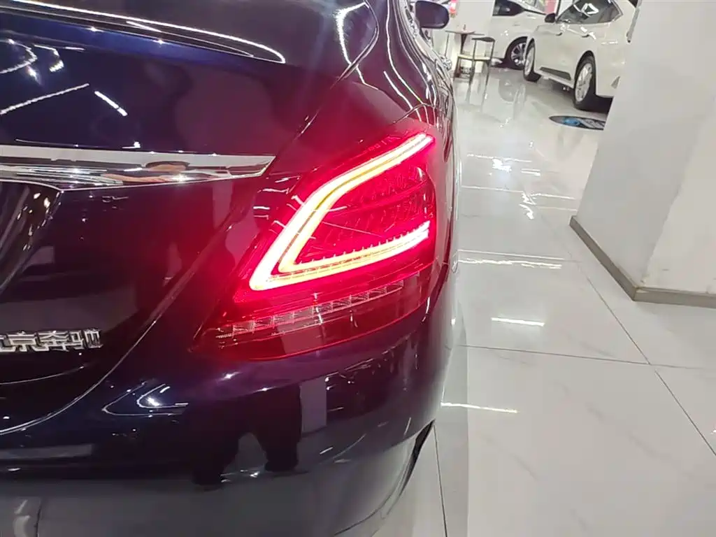 Mercedes-Benz C-Class 2020 C 260 L Sport фото 8